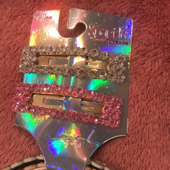 Brand new Sparkle 2 hair clips and 3 headband - Picture 2 of 6
